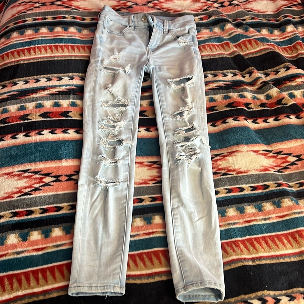 american eagle ripped jeans